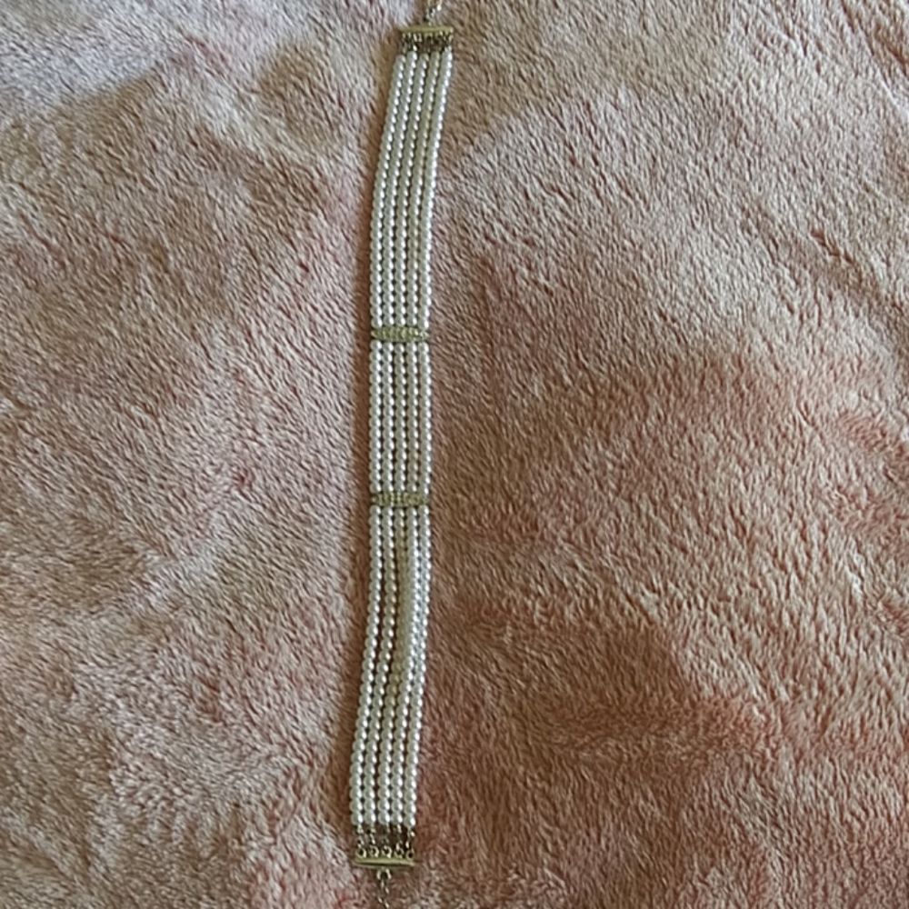 Pearl Choker